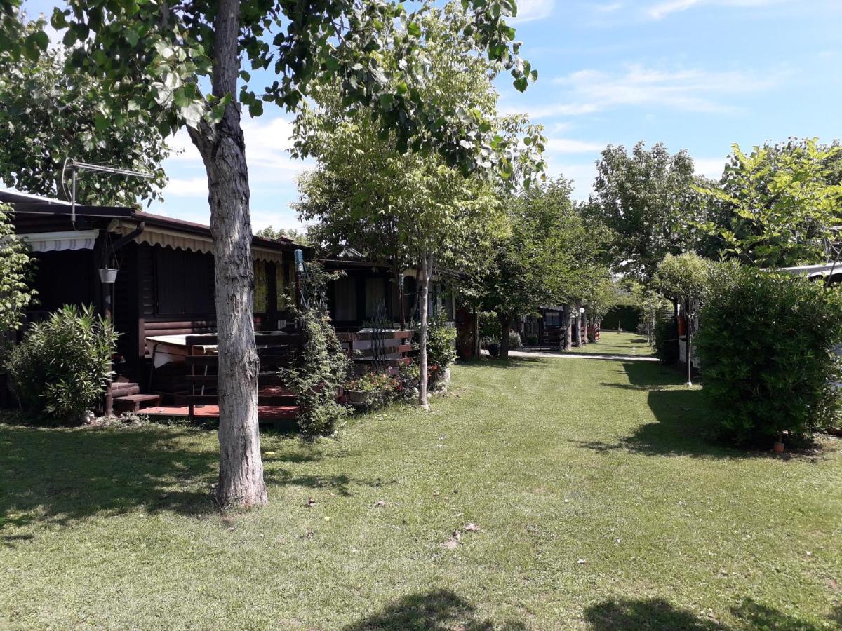 Campeggio Bruno Moniga del Garda ภายนอก รูปภาพ