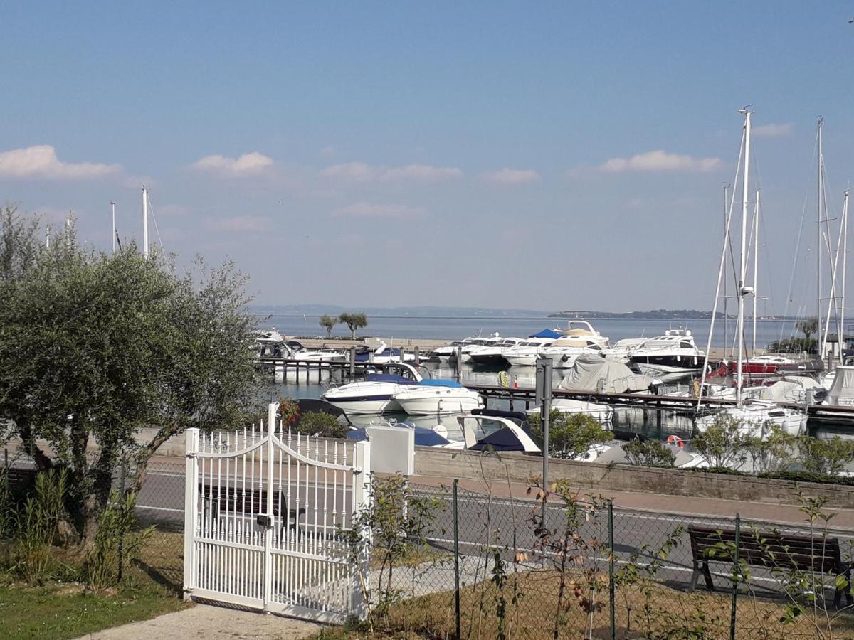 Campeggio Bruno Moniga del Garda ภายนอก รูปภาพ