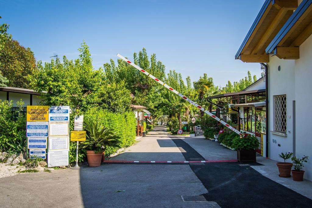 Campeggio Bruno Moniga del Garda ภายนอก รูปภาพ